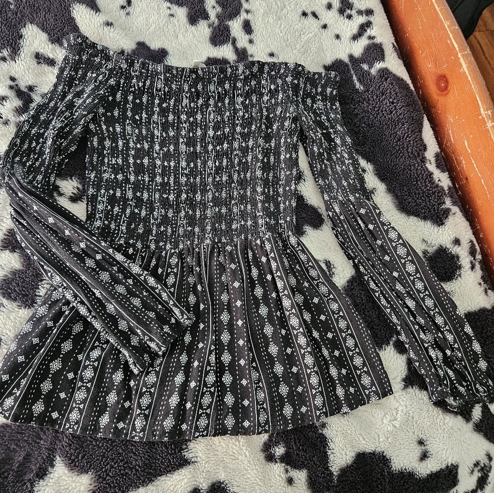 Black and White Patterned Blouse